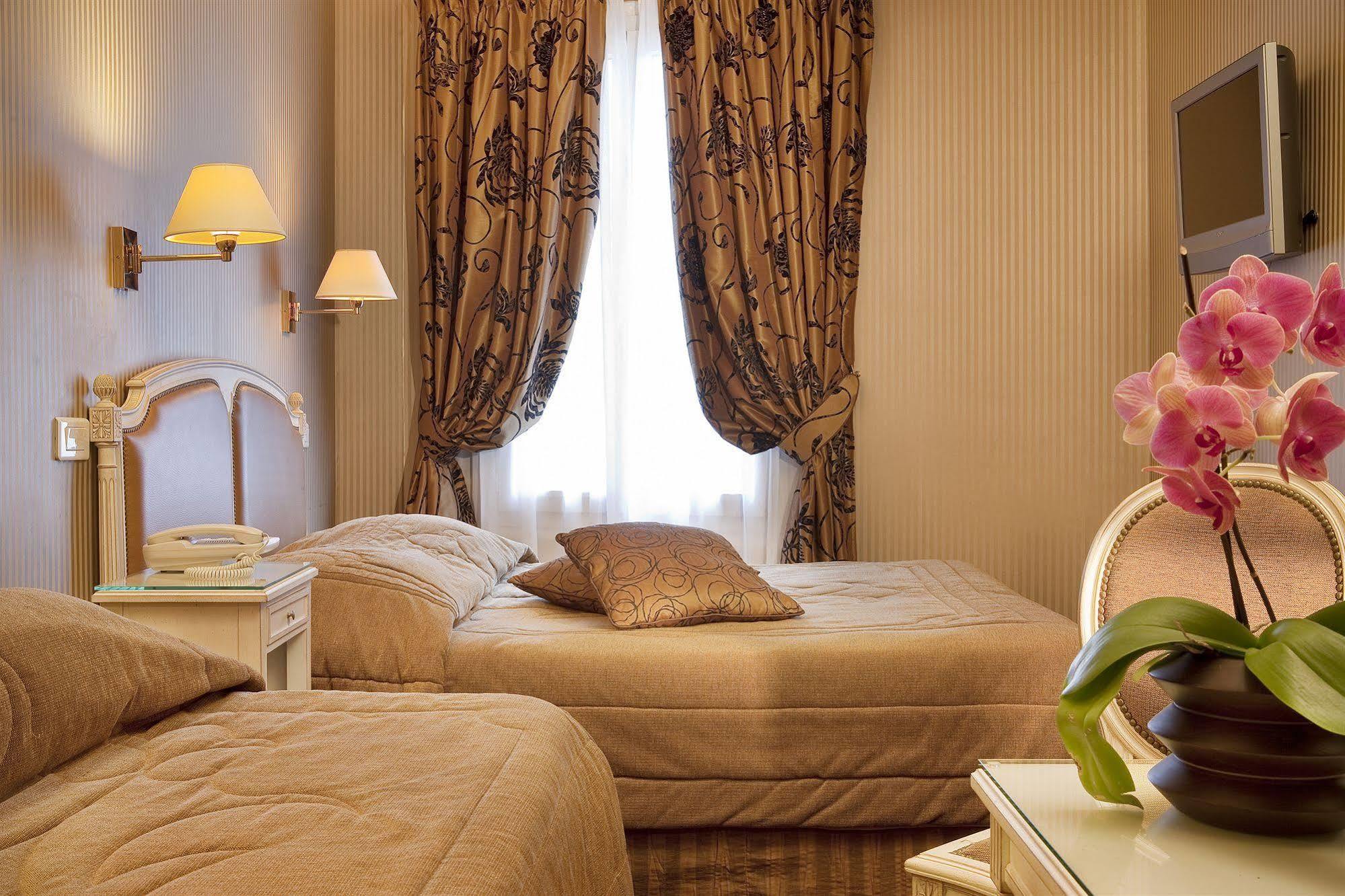 Hotel Riviera Elysees Paris Exterior foto